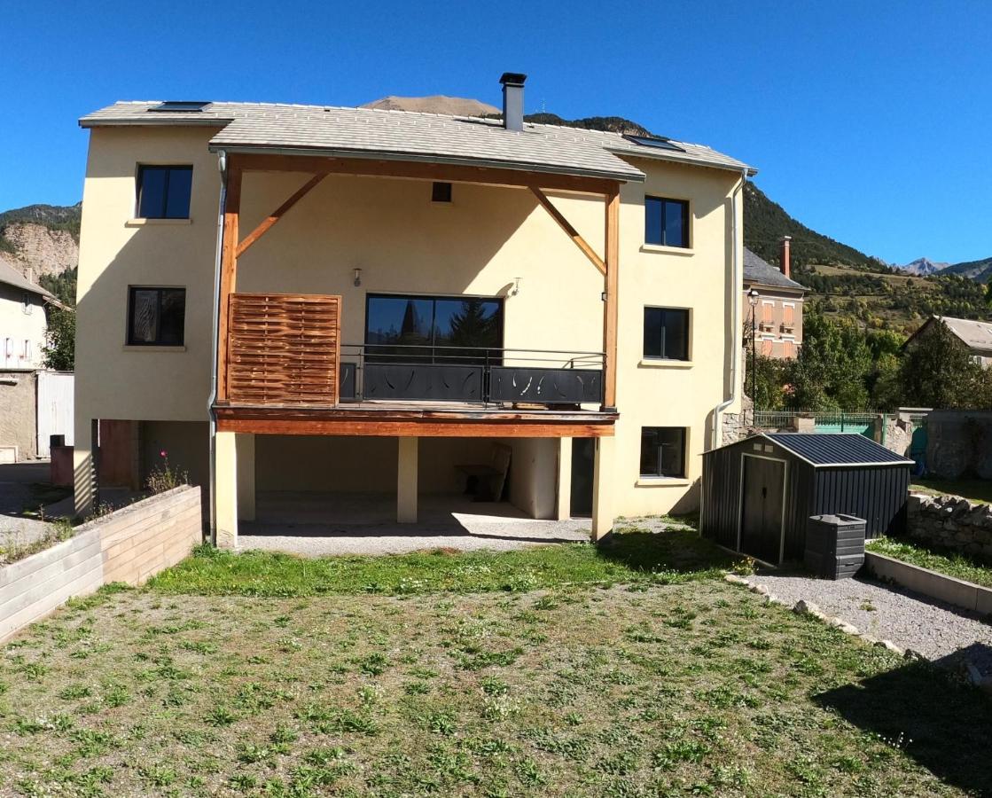 Maison Neuve Proche De Barcelonnette Jausiers Exterior foto